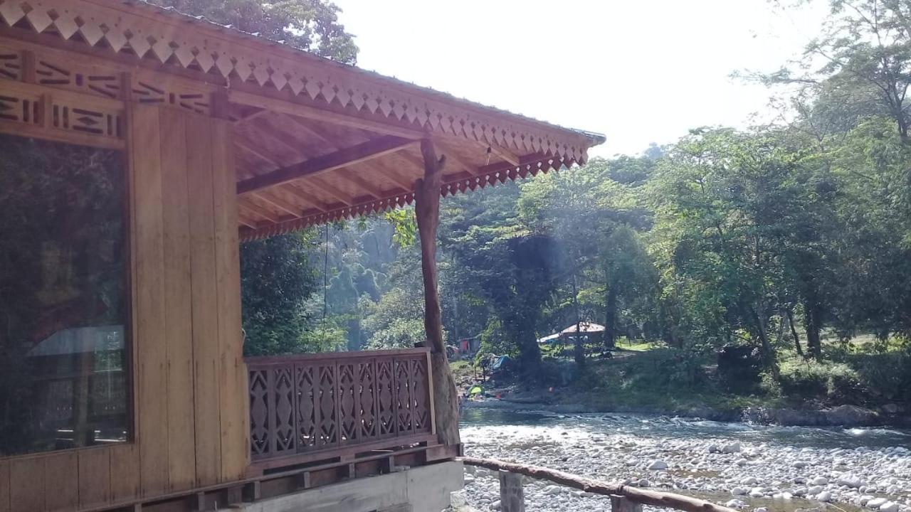 בוקיט לוואנג Rambai Tree Jungle Lodges מראה חיצוני תמונה
