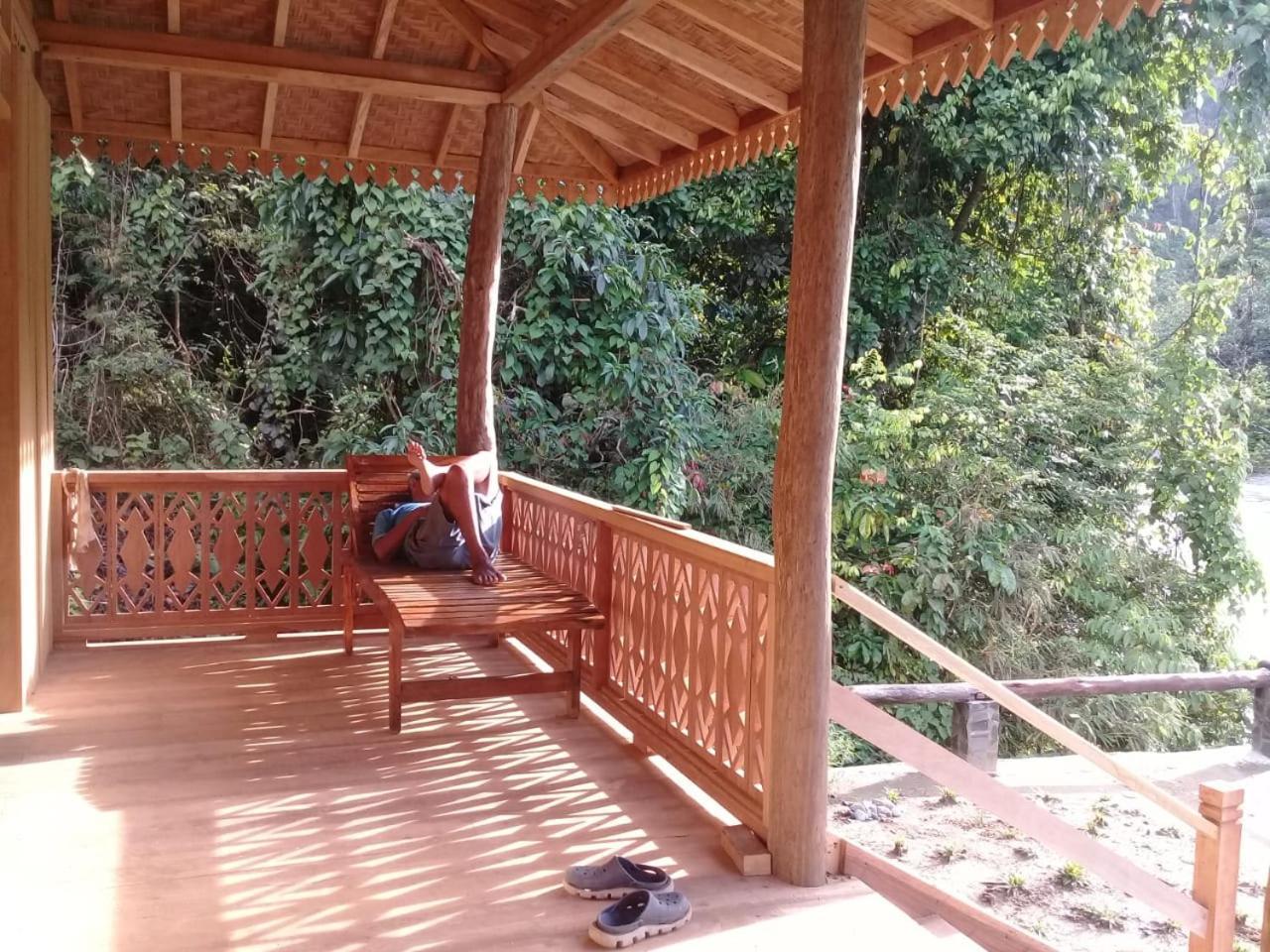 בוקיט לוואנג Rambai Tree Jungle Lodges מראה חיצוני תמונה
